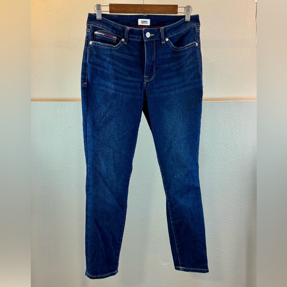 Tommy Hilfiger Women’s Skinny Curvy Ankle Jeans